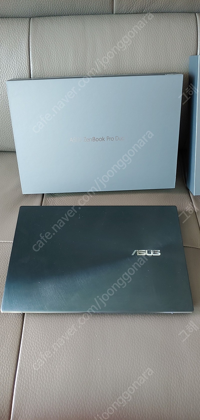 아수스Zenbook Pro Duo UX581G