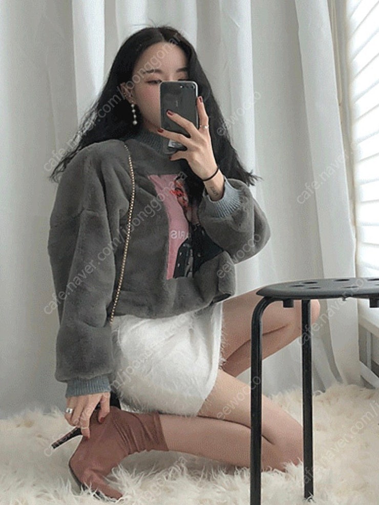 새상품) 제이콜링 밍크퍼 맨투맨 그레이 새상품) 제이콜링 밍크퍼 맨투맨 그레이