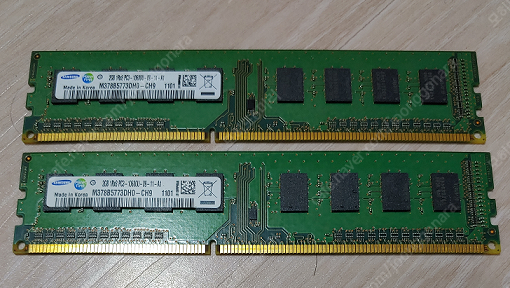 데스크북용 2GB DDR3 PC3 10600U X 2개 팝니다