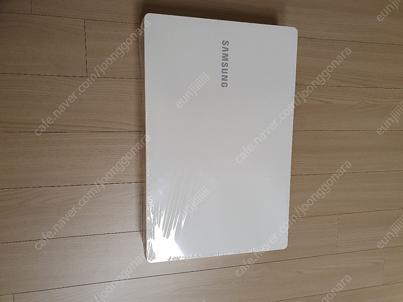 삼성 노트북 NT950QCG-X58 미개봉 새상품 팝니다