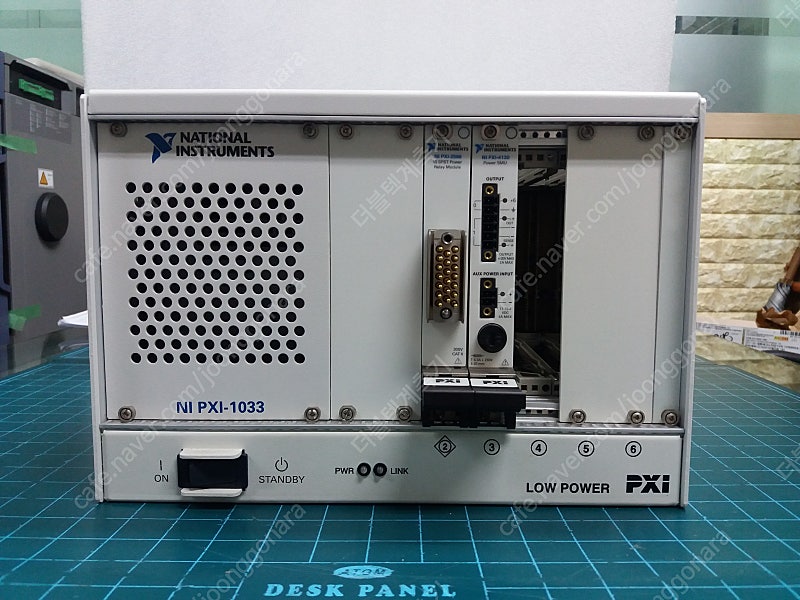 NI(National Instruments) PXI-1033, PXI-2586, PXI-4130 판매합니다.