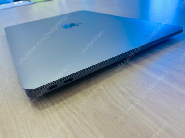 맥북 9세대 1코어 i3 1.1 13인치 판매해요~ (MacBookAir9 1 Core i3 1.1 13 inch A2179 (3/2020))