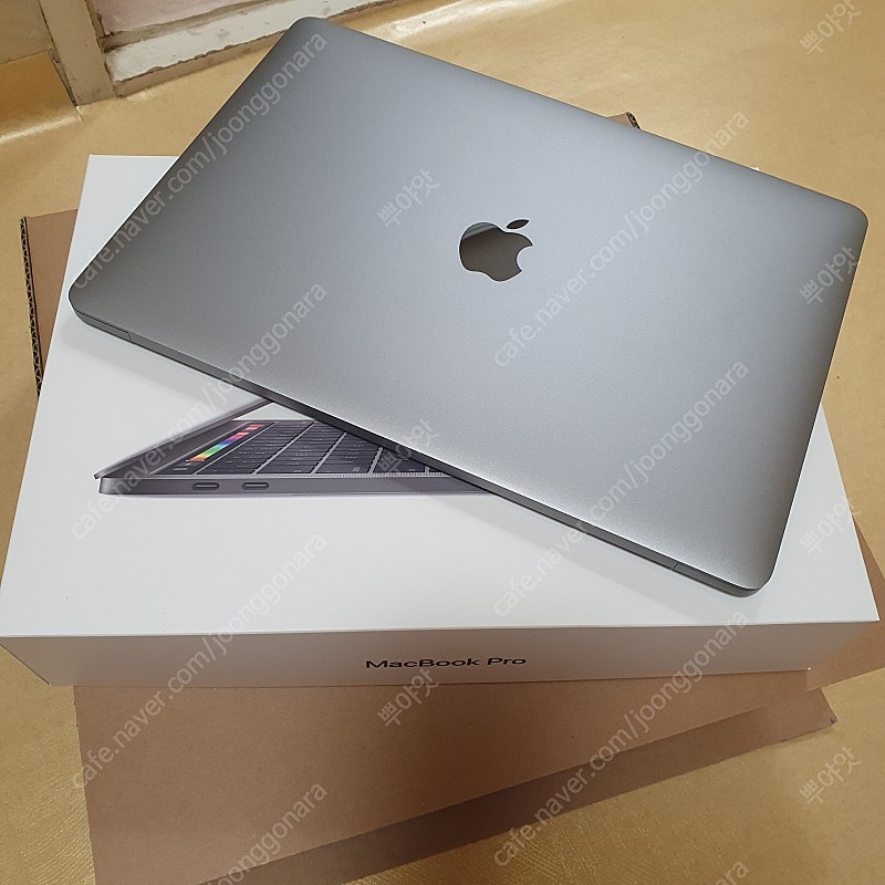 [판매] 맥북 프로 13인치 터치바 2019년형 i5-2.4GHz 256GB 스페이스그레이 MV962KH/A