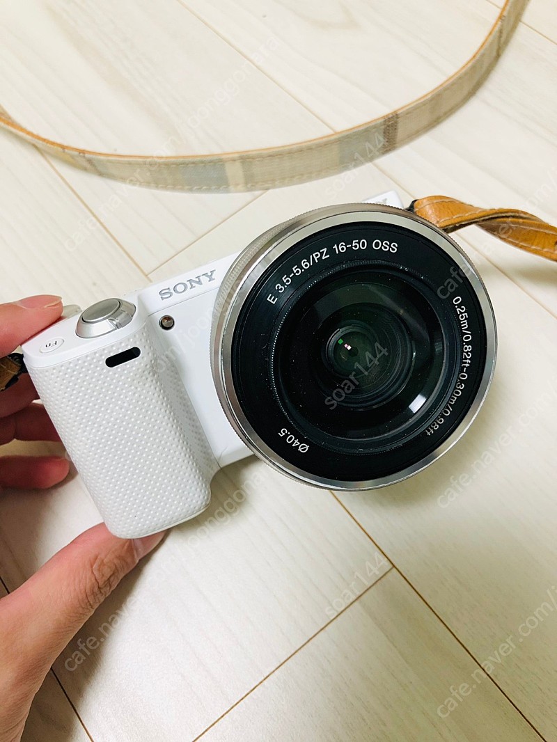소니(SONY) 미러리스 nex-5t 카메라 판매합니다.