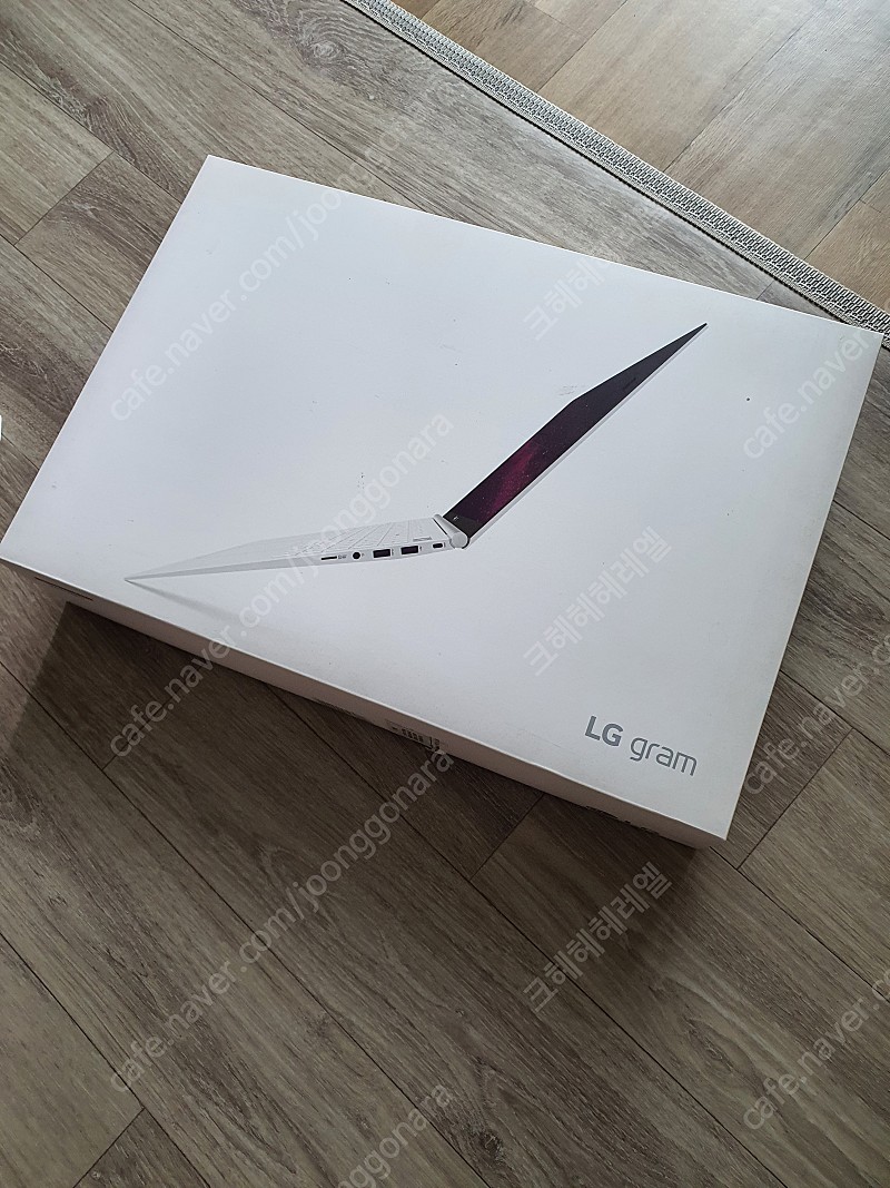 LG 그램 15ZD980-GX50K 상품 판매 합니다.