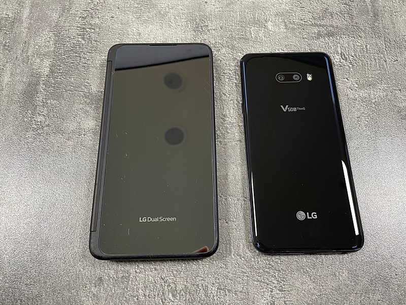 LG V50S 256G 블랙 20년 10월개통 듀얼스크린포함 26만원 판매합니다*