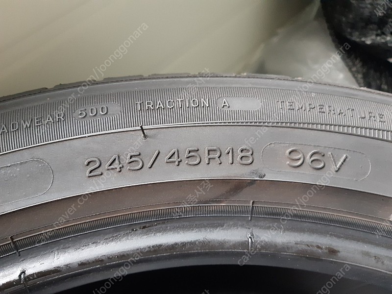 미쉐린 245/45R18 중고타이어 판매 19년7월 구매