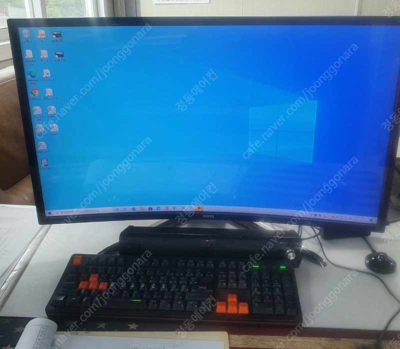 벤큐32인치 Ex3200r 144hz 게이밍모니터 팝니다.