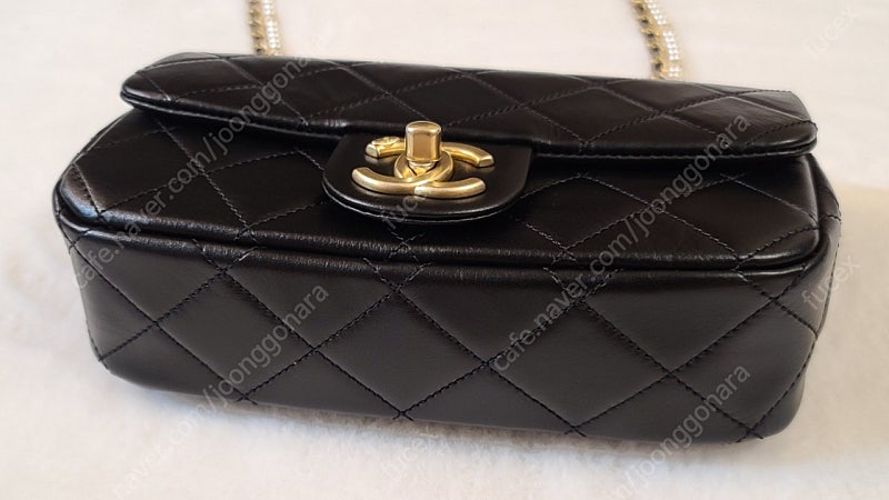 샤넬 20FW 진주레더체인 스트랩 미니 플랩백 AS2210--4