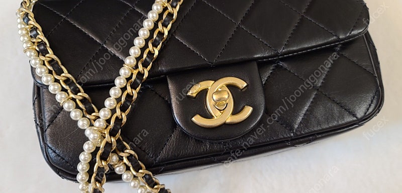 샤넬 20FW 진주레더체인 스트랩 미니 플랩백 AS2210--7
